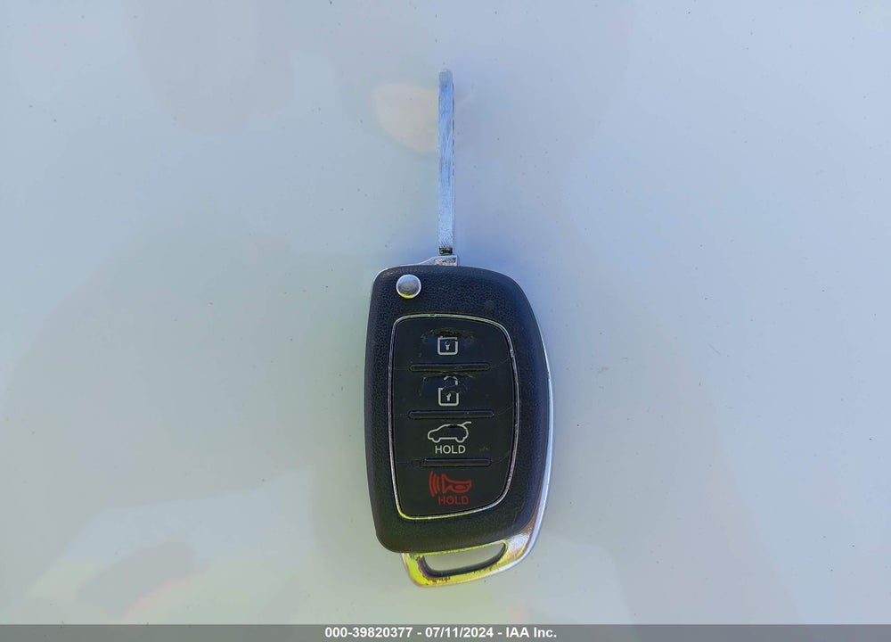 2013 HYUNDAI SANTA FE GLS VIN: KM8SNDHF7DU028088