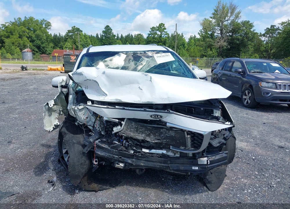 2018 KIA SEDONA SX VIN: KNDMC5C13J6351042