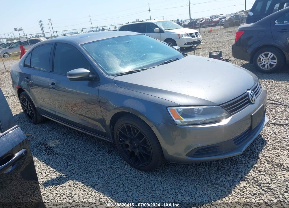 2011 VOLKSWAGEN JETTA 2.5L SE VIN: 3VWDZ7AJ0BM365752