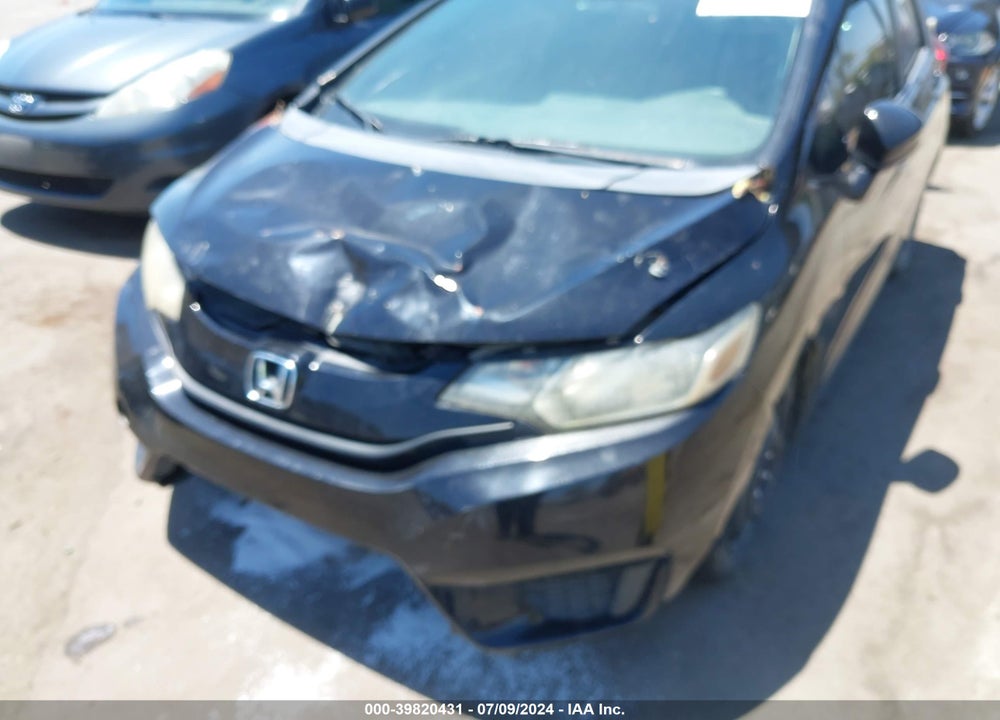 2015 HONDA FIT LX VIN: 3HGGK5H52FM772576