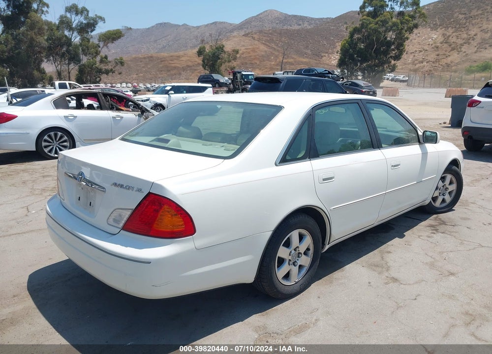 2001 TOYOTA AVALON XL VIN: 4T1BF28B11U128634