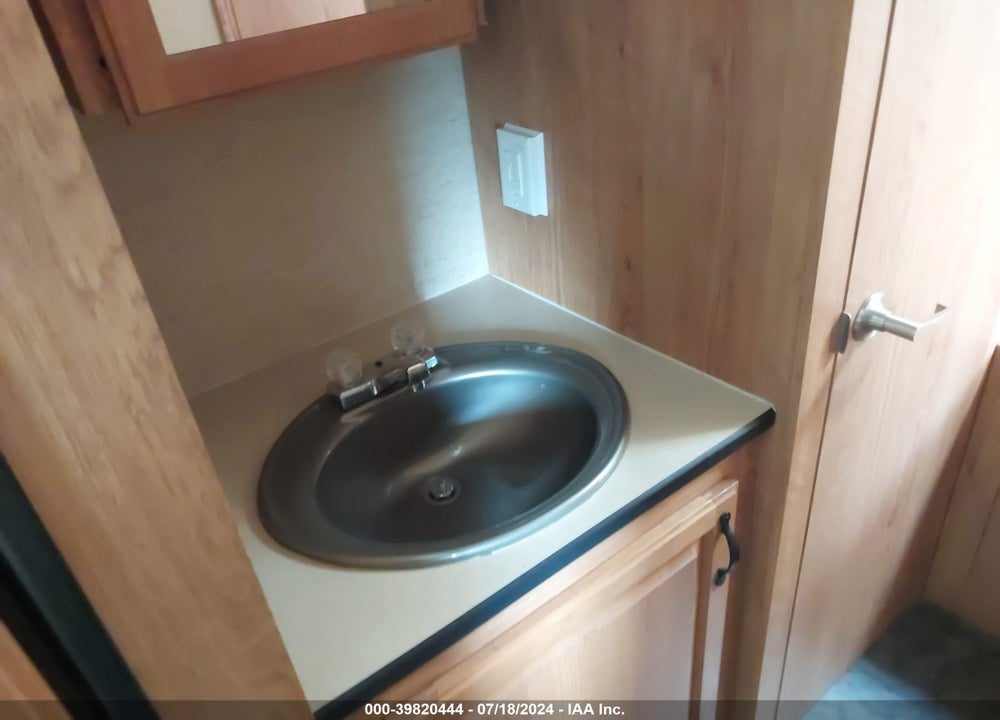 2006 JAYCO TALON ZX 28A VIN: 1UJBJ02N161AA0122