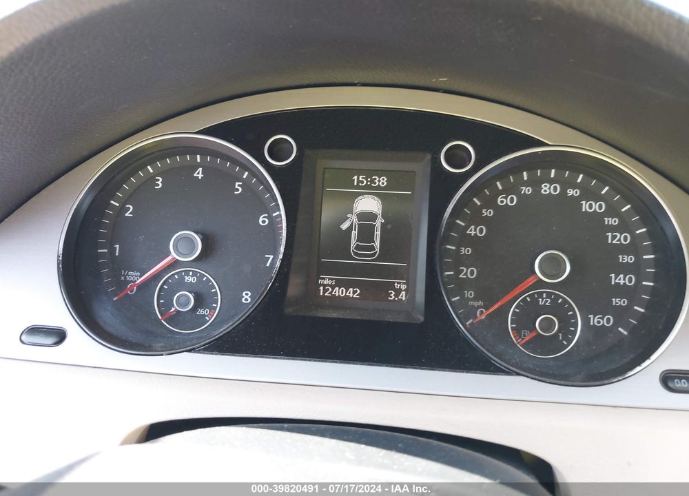 2010 VOLKSWAGEN PASSAT KOMFORT VIN: WVWJM7AN0AE121773