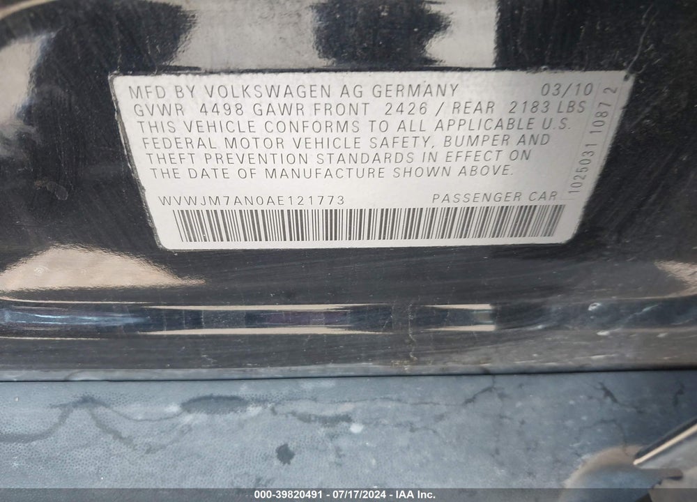 2010 VOLKSWAGEN PASSAT KOMFORT VIN: WVWJM7AN0AE121773