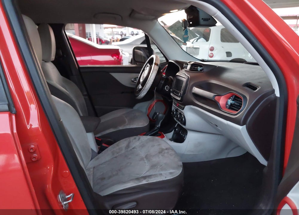 2015 JEEP RENEGADE LATITUDE VIN: ZACCJBBT3FPB81370