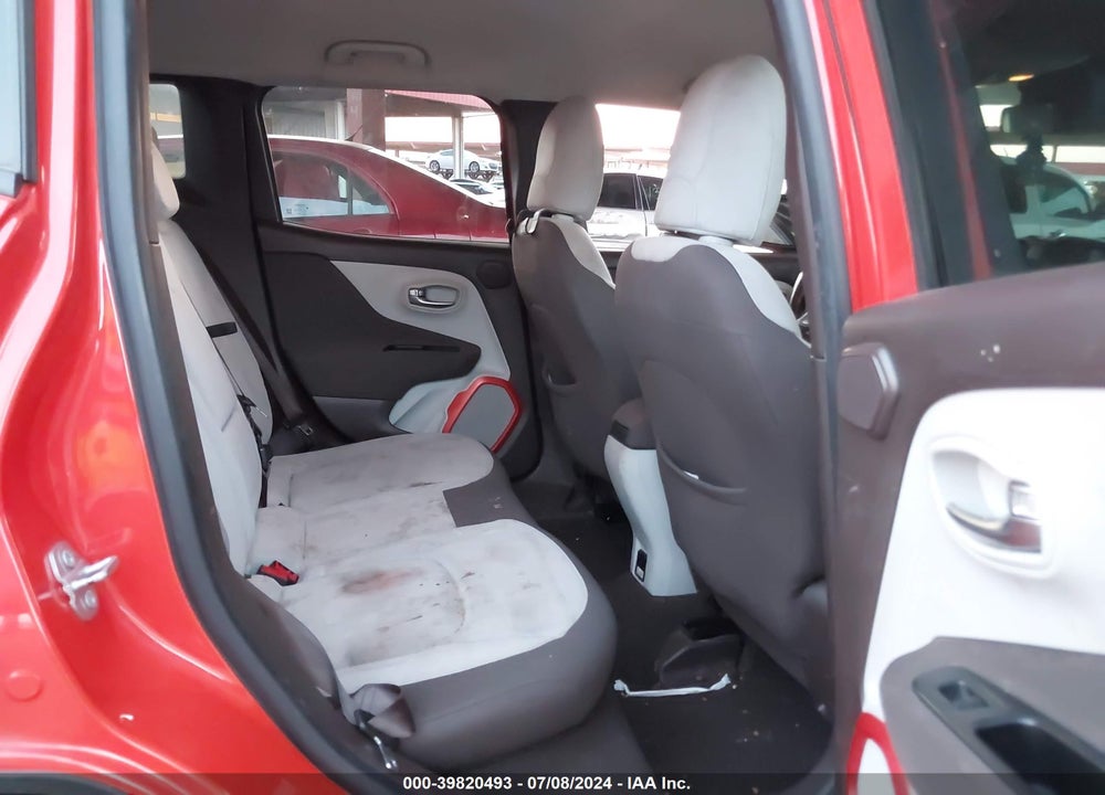 2015 JEEP RENEGADE LATITUDE VIN: ZACCJBBT3FPB81370