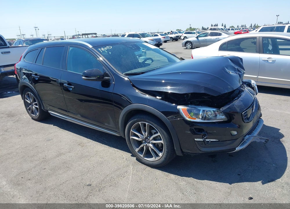 2016 VOLVO V60 CROSS COUNTRY T5 PLATINUM VIN: YV4612HM4G1005407