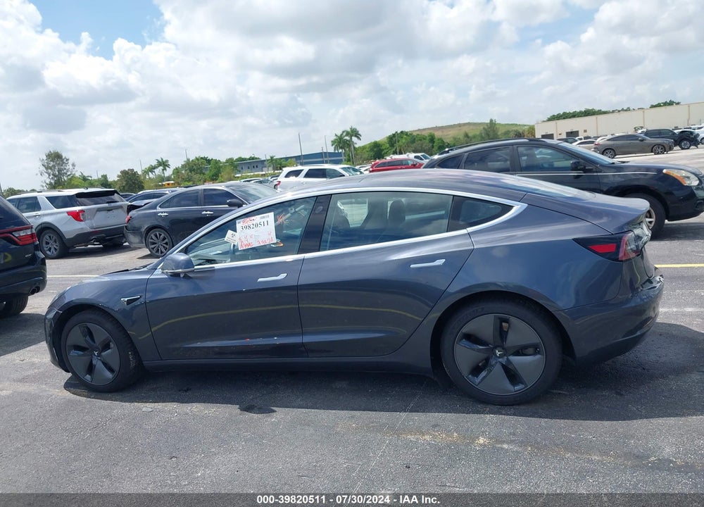 2018 TESLA MODEL 3 VIN: 5YJ3E1EA2JF005161