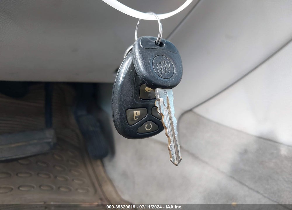 2011 BUICK LUCERNE CXL VIN: 1G4HC5EM5BU106583