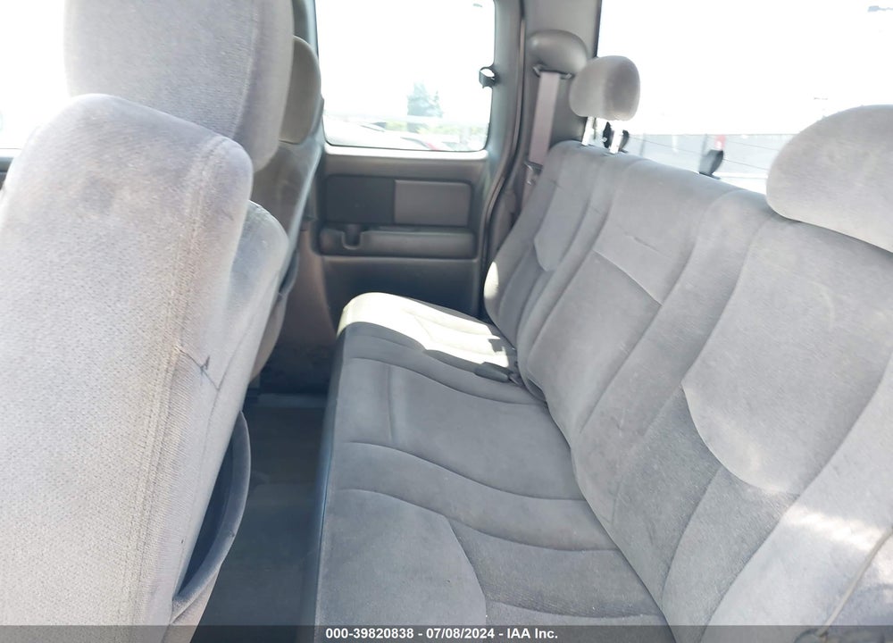 2004 GMC SIERRA 1500 SLE VIN: 1GTEK19V84E325525