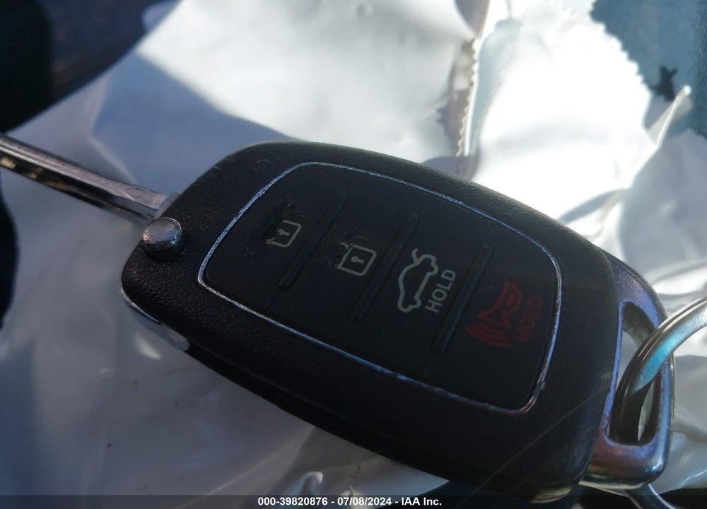 2015 HYUNDAI SONATA SE VIN: 5NPE24AF6FH191333
