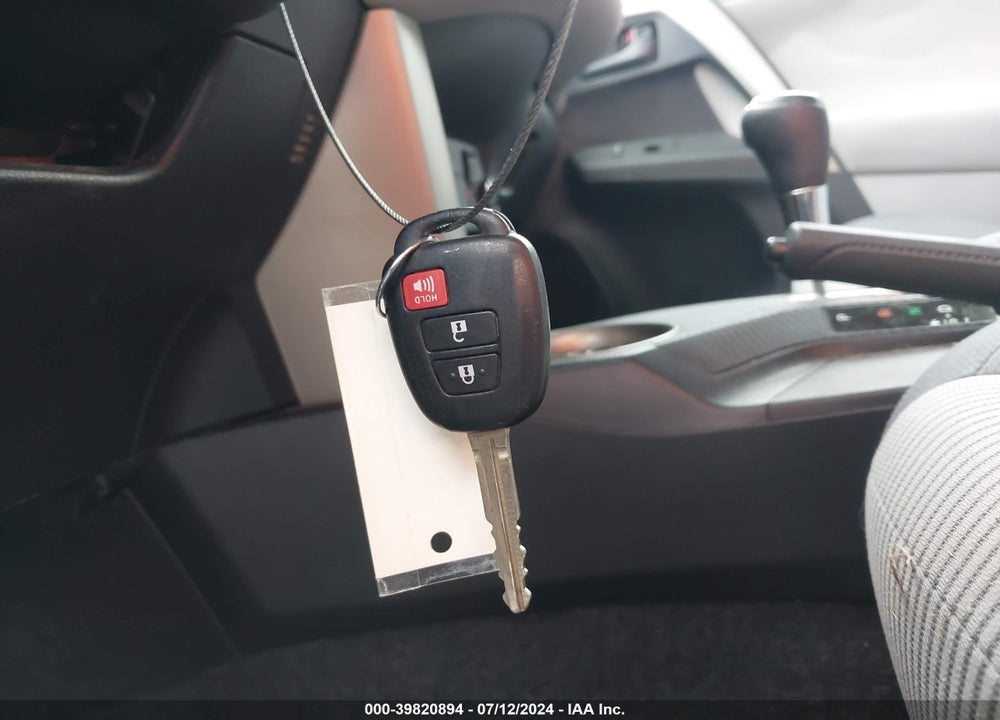 2013 TOYOTA RAV4 XLE VIN: 2T3WFREV5DW052081