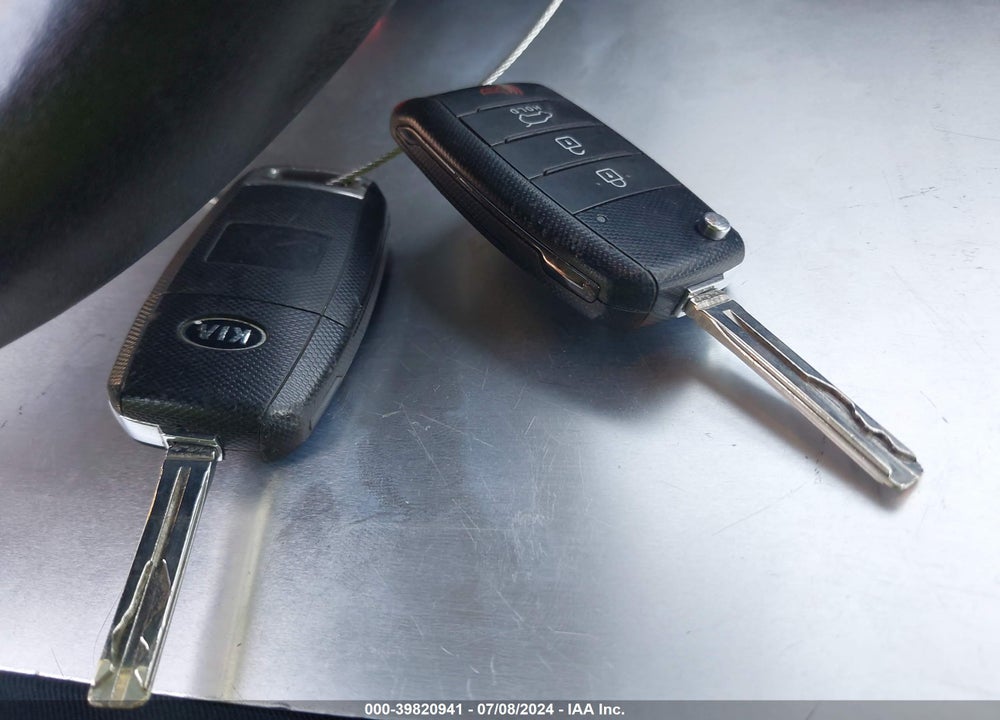 2015 KIA SOUL VIN: KNDJN2A26F7763559