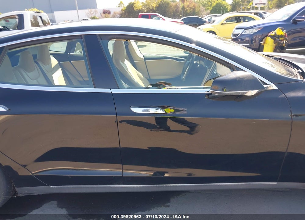 2015 TESLA MODEL S 70D/85D/P85D VIN: 5YJSA1S22FF092653
