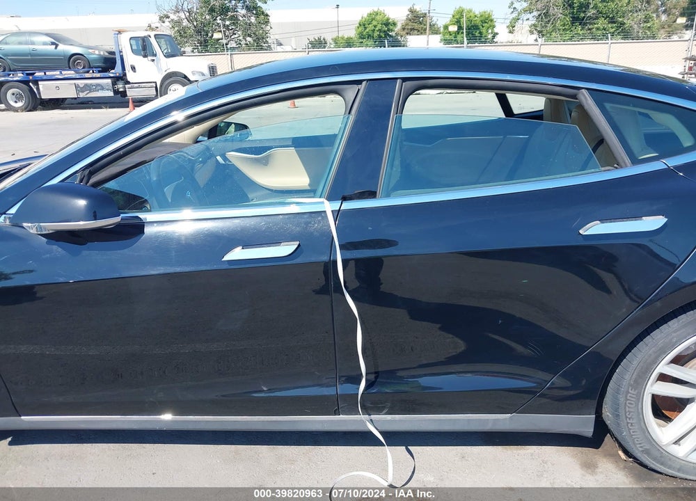 2015 TESLA MODEL S 70D/85D/P85D VIN: 5YJSA1S22FF092653