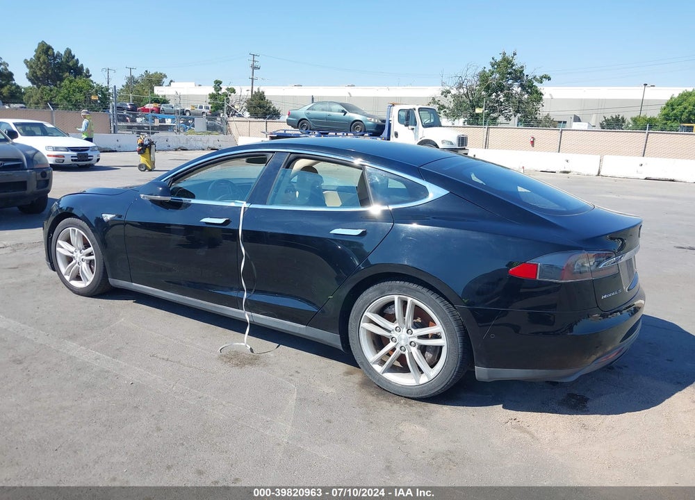 2015 TESLA MODEL S 70D/85D/P85D VIN: 5YJSA1S22FF092653