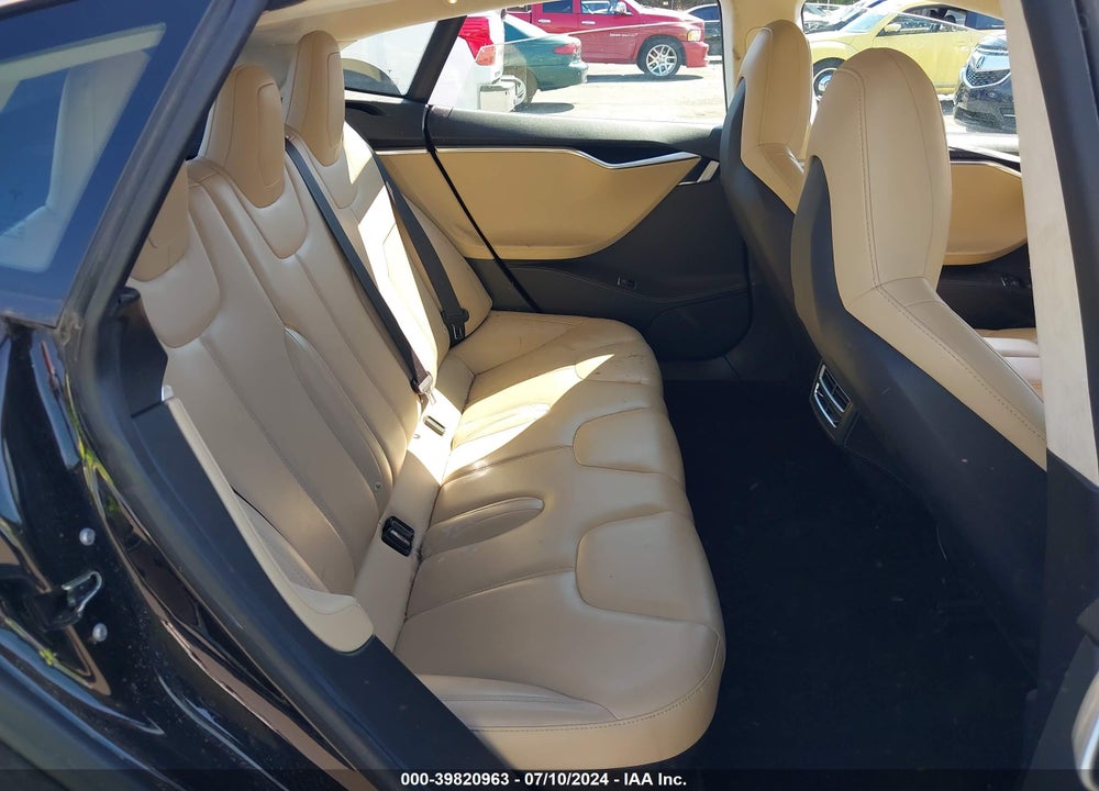2015 TESLA MODEL S 70D/85D/P85D VIN: 5YJSA1S22FF092653