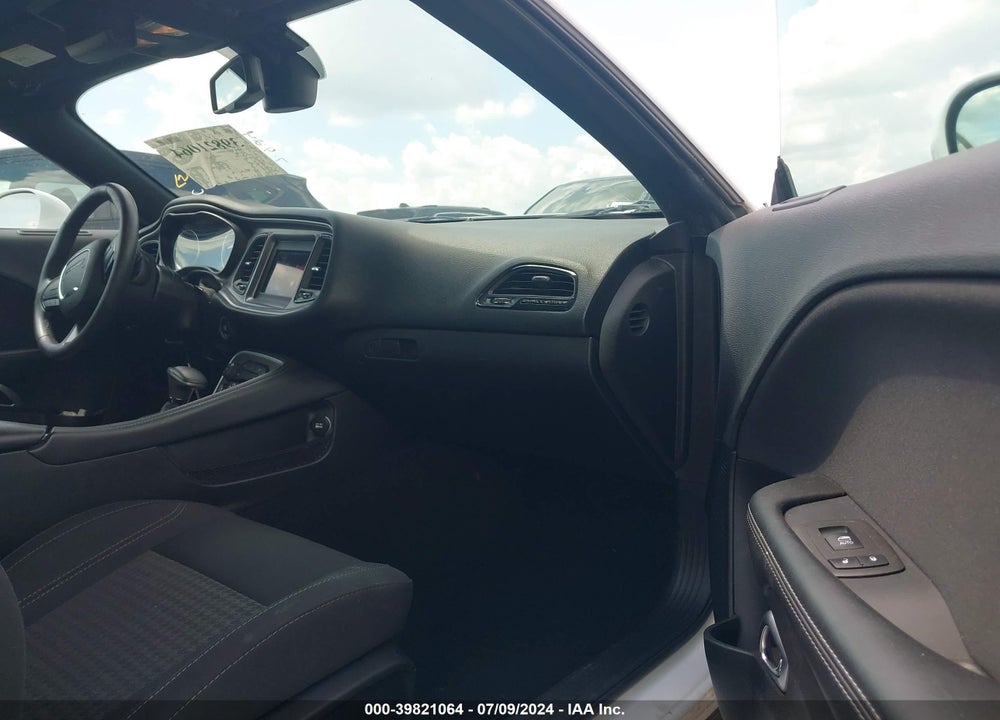 2019 DODGE CHALLENGER SXT VIN: 2C3CDZAGXKH620536