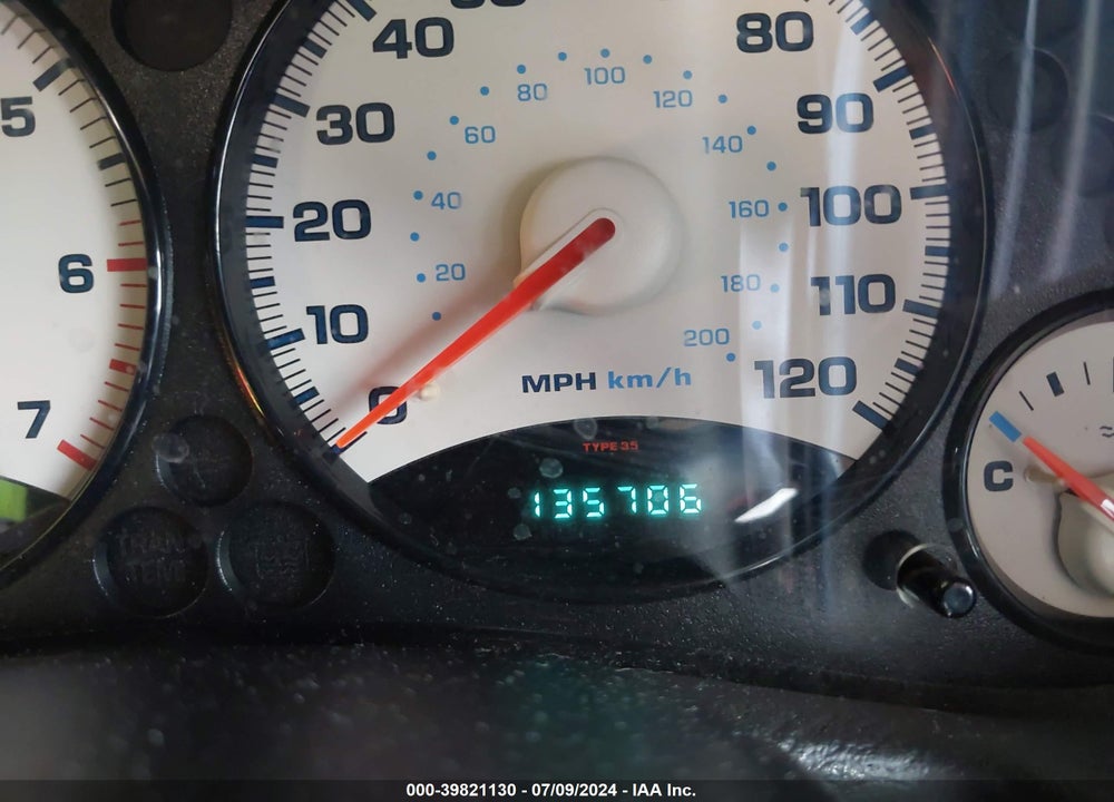 2004 JEEP LIBERTY SPORT VIN: 1J4GK48K04W147454