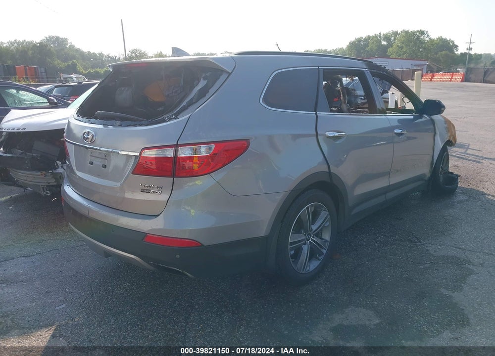 2015 HYUNDAI SANTA FE LIMITED VIN: KM8SRDHF7FU103654