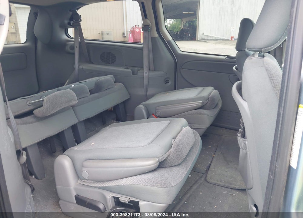 2005 CHRYSLER TOWN & COUNTRY TOURING VIN: 2C4GP54L05R534625
