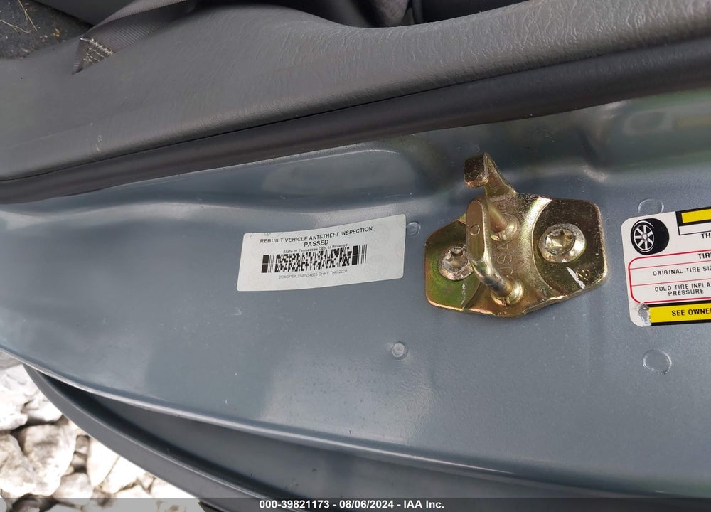 2005 CHRYSLER TOWN & COUNTRY TOURING VIN: 2C4GP54L05R534625