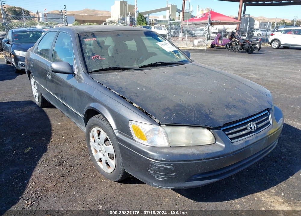 2001 TOYOTA CAMRY XLE V6 VIN: 4T1BF28K81U962884
