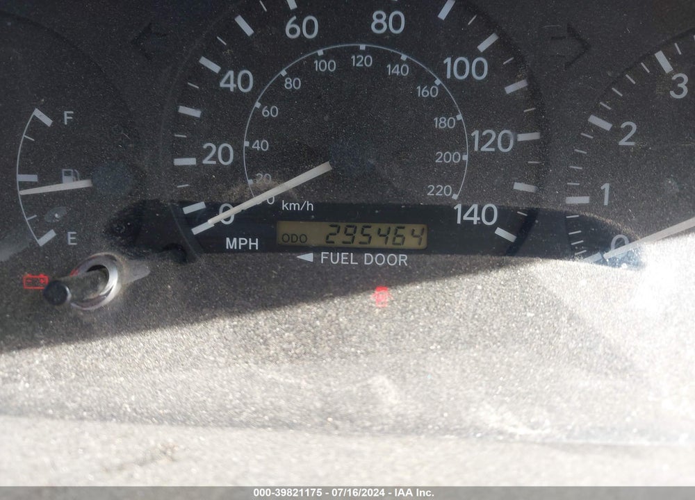 2001 TOYOTA CAMRY XLE V6 VIN: 4T1BF28K81U962884