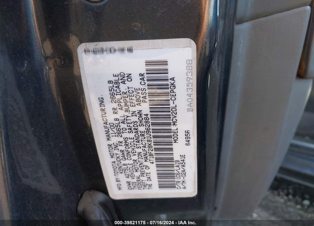2001 TOYOTA CAMRY XLE V6 VIN: 4T1BF28K81U962884