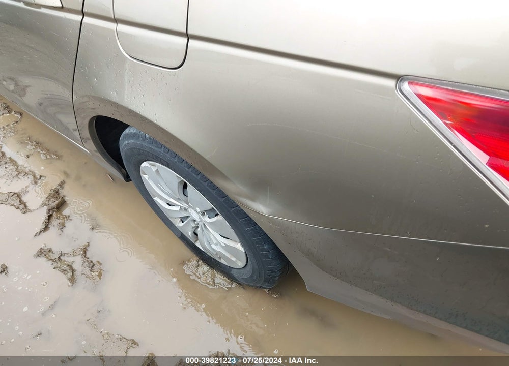 2010 HONDA ACCORD 2.4 LX VIN: 1HGCP2F3XAA100285