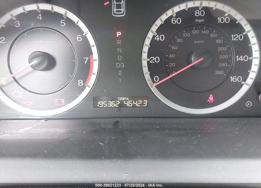 2010 HONDA ACCORD 2.4 LX VIN: 1HGCP2F3XAA100285
