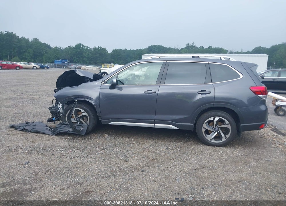 2022 SUBARU FORESTER TOURING VIN: JF2SKARC5NH530125