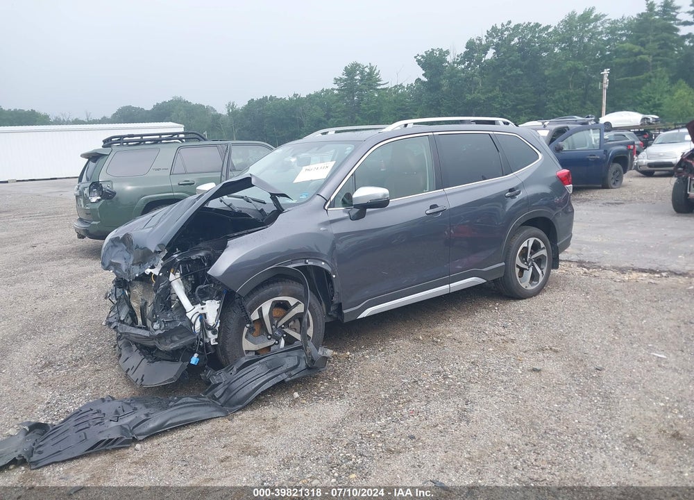 2022 SUBARU FORESTER TOURING VIN: JF2SKARC5NH530125