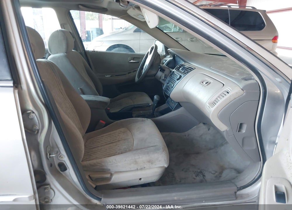 1998 HONDA ACCORD EX VIN: 1HGCG6673WA101540