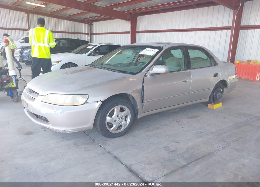 1998 HONDA ACCORD EX VIN: 1HGCG6673WA101540