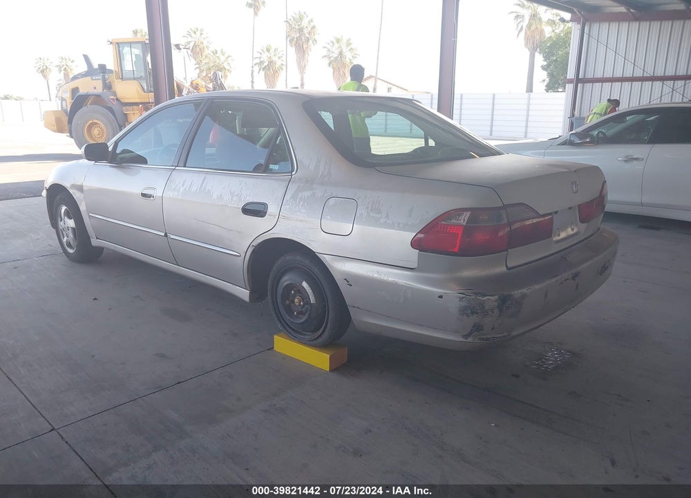 1998 HONDA ACCORD EX VIN: 1HGCG6673WA101540