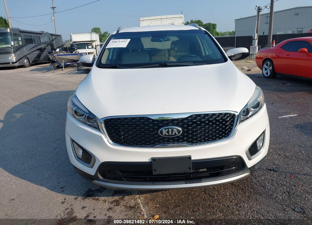 2016 KIA SORENTO 2.0T EX VIN: 5XYPH4A11GG049119