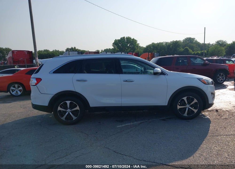 2016 KIA SORENTO 2.0T EX VIN: 5XYPH4A11GG049119