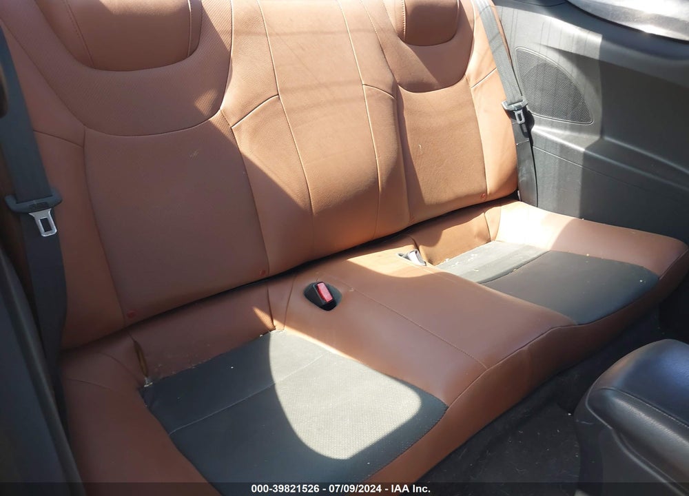 2010 HYUNDAI GENESIS 3.8 GRAND TOURING VIN: KMHHU6KH4AU005141
