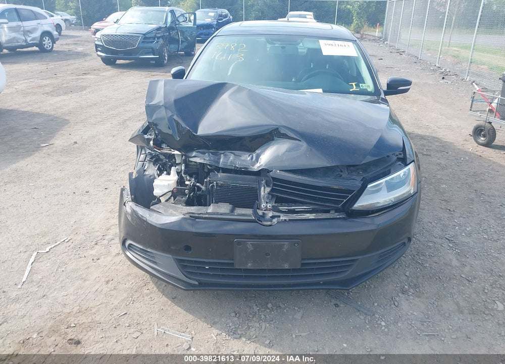 2012 VOLKSWAGEN JETTA 2.5L SE VIN: 3VWBP7AJ1CM312122