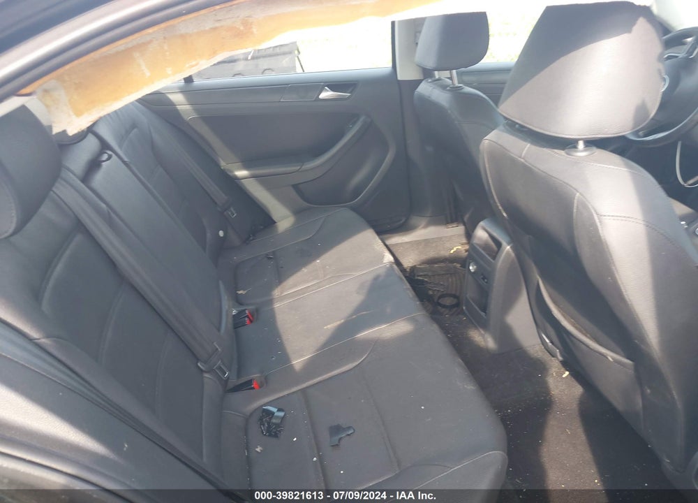 2012 VOLKSWAGEN JETTA 2.5L SE VIN: 3VWBP7AJ1CM312122