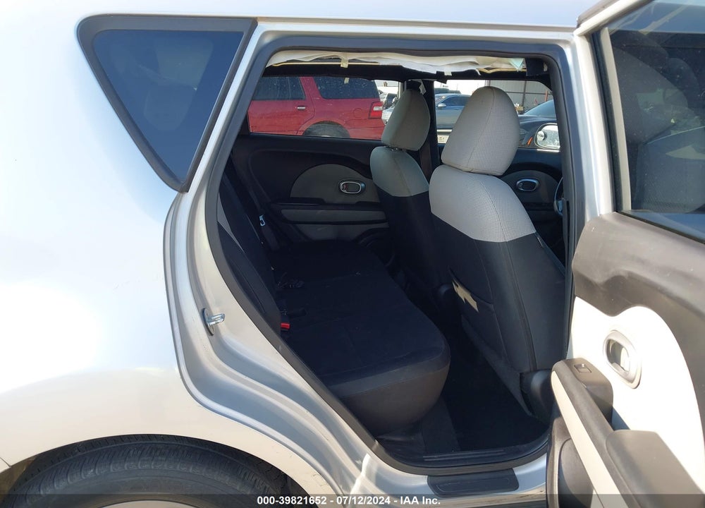 2014 KIA SOUL VIN: KNDJN2A24E7707571