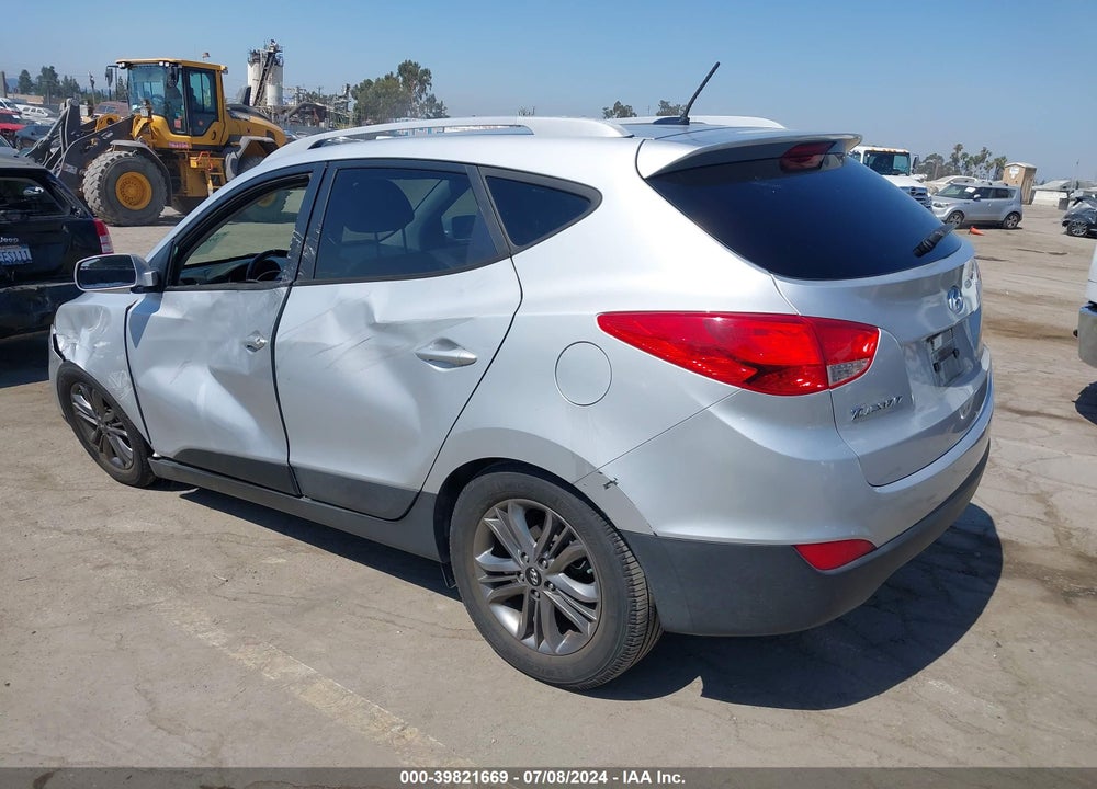 2015 HYUNDAI TUCSON SE VIN: KM8JU3AG0FU987296