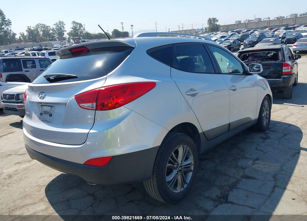 2015 HYUNDAI TUCSON SE VIN: KM8JU3AG0FU987296