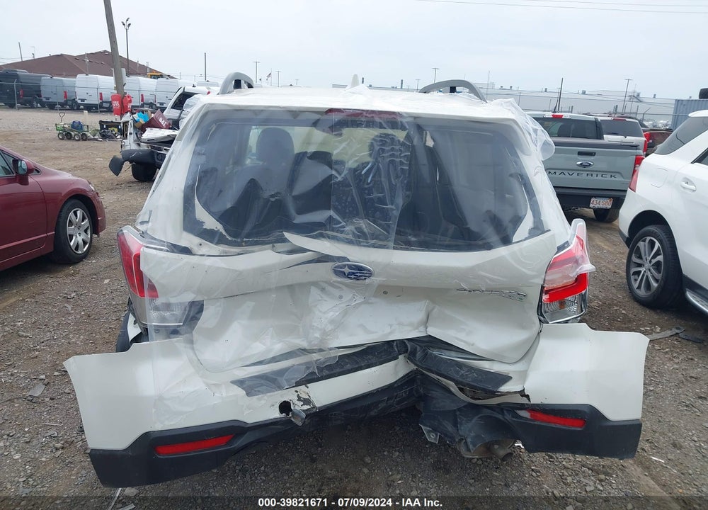 2017 SUBARU FORESTER PREMIUM VIN: JF2SJAEC7HH509001