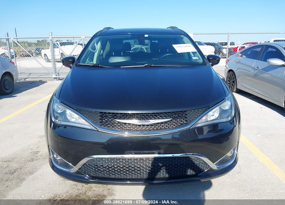 2019 CHRYSLER PACIFICA TOURING L VIN: 2C4RC1BG8KR685274