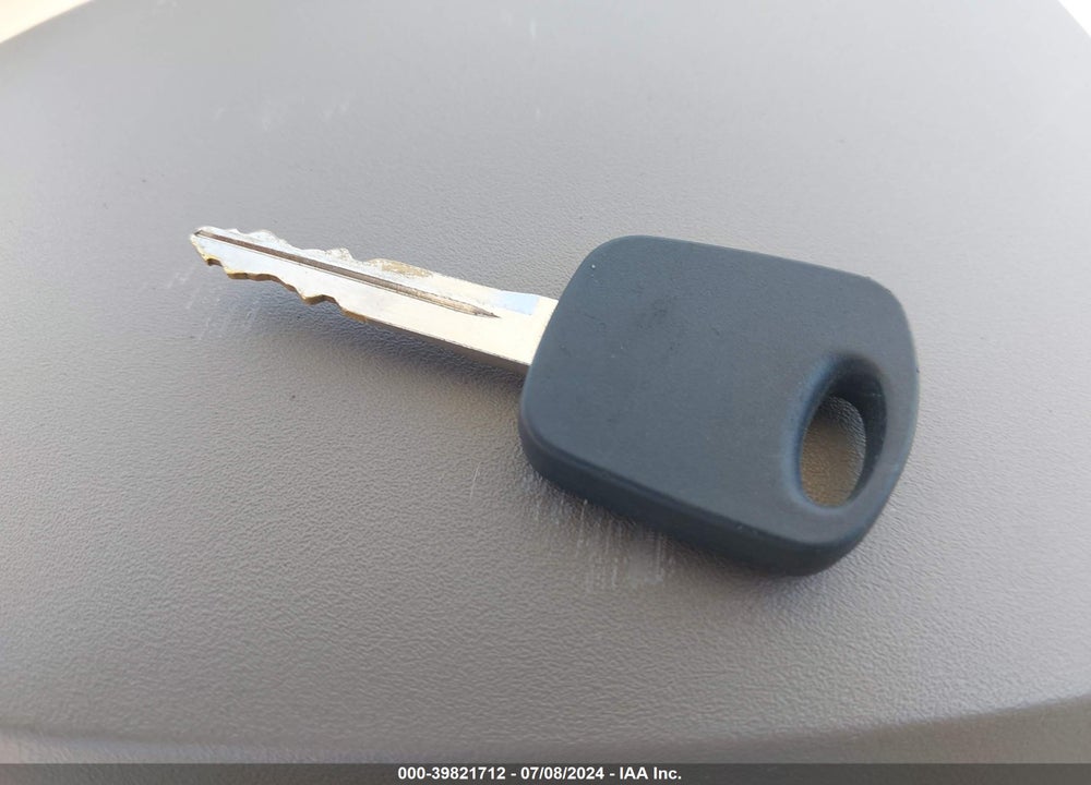 2005 FORD FOCUS ZXW VIN: 1FAHP36N25W185438