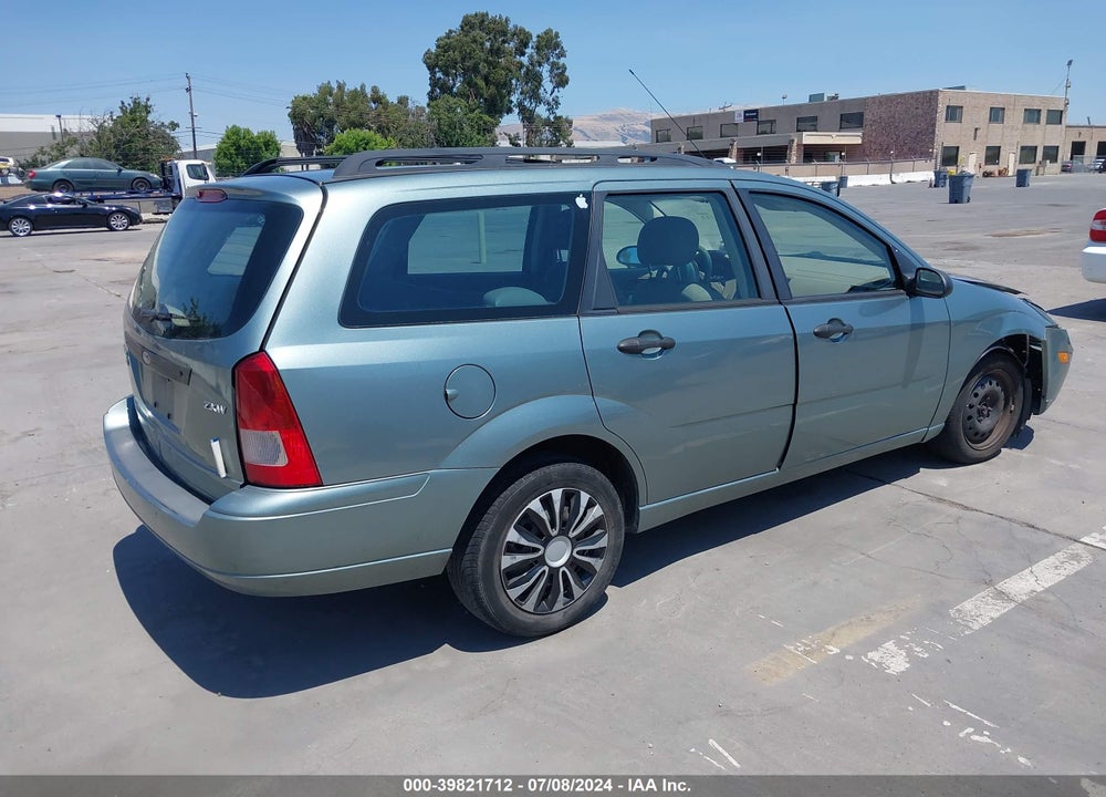 2005 FORD FOCUS ZXW VIN: 1FAHP36N25W185438