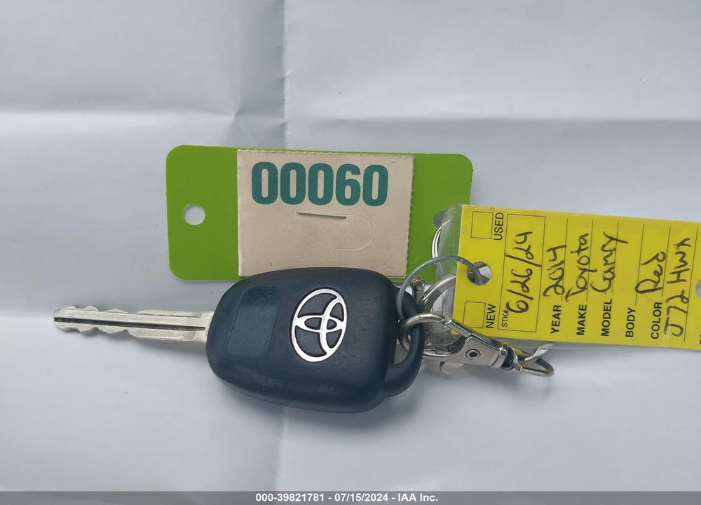 2014 TOYOTA CAMRY SE VIN: 4T1BF1FK9EU771865