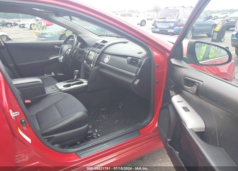 2014 TOYOTA CAMRY SE VIN: 4T1BF1FK9EU771865